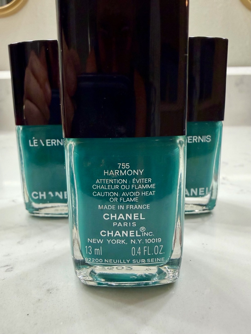 CHANEL - Picture 3 of 3